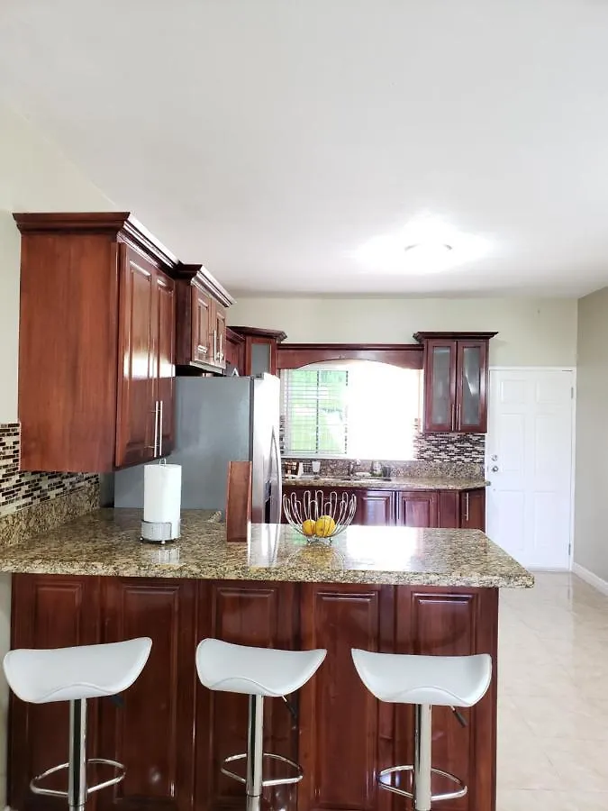 Daire Coral Gardens Villa Montego Bay